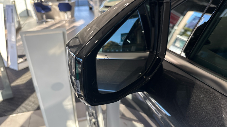 Hyundai IONIQ 9 226kW Calligraphy 110kWh 5dr AWD Auto Electric Estate